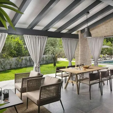 V Labin Comfortable Holiday Villa Labin